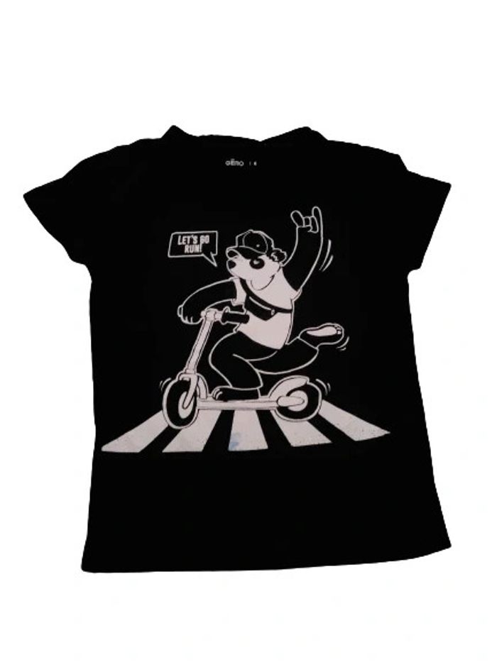 Garçon (taille 6 ans) : tee shirt