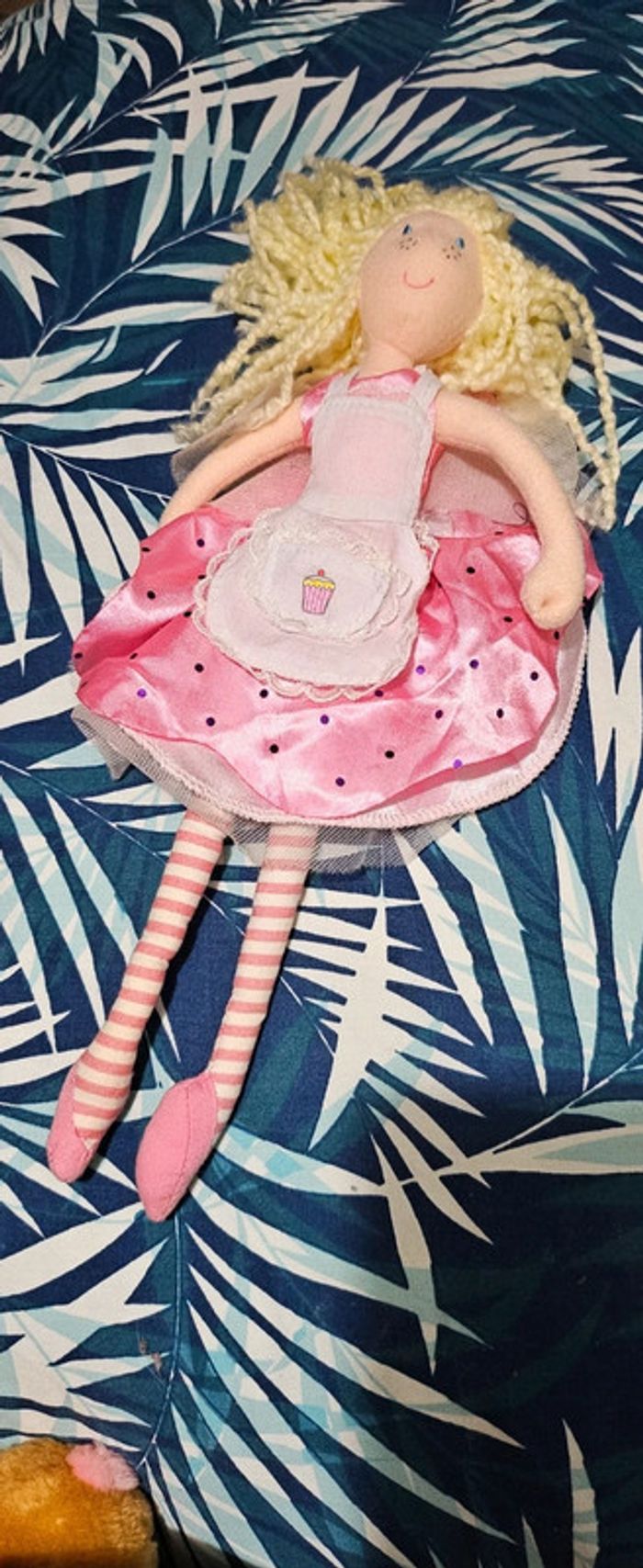 Poupée de chiffon peluche