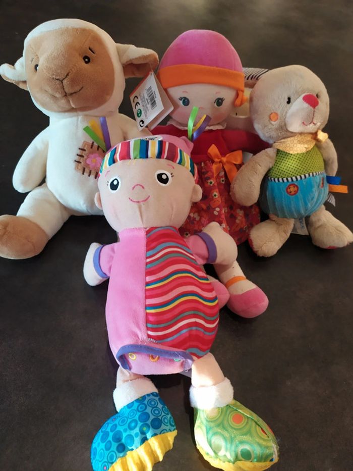 Lot de 4 peluches