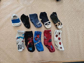 Lot chaussettes 27-30