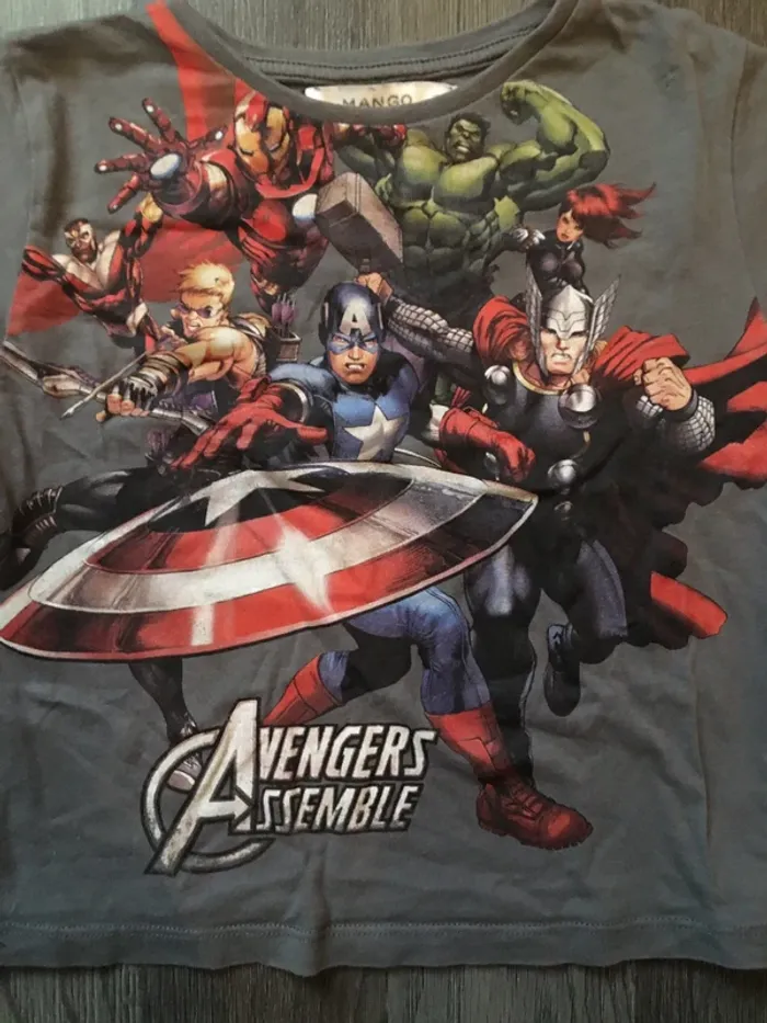 T-shirt manches longues Avengers 3/4 ans 104 cm - photo numéro 2