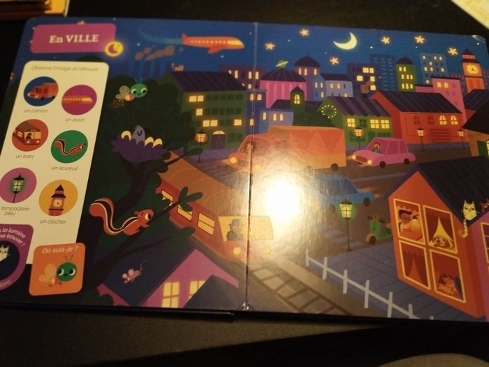 Livre Auzou Éveil cherche et trouve des tout-petits brille dans la nuit phosphorescent - photo numéro 5