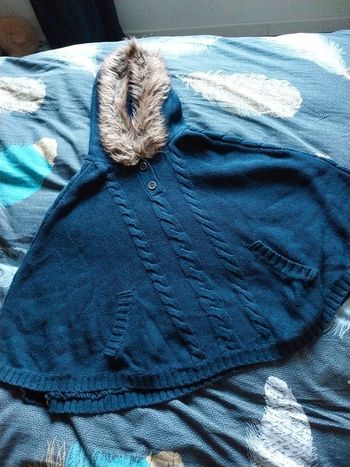 Jolie poncho çreeks 8 ans