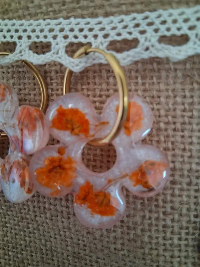 1 paire de boucles d'oreilles anneaux grandes pampilles fleurs séchées - photo numéro 4