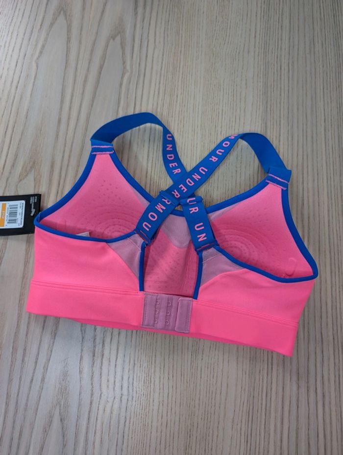 Brassière Under Armour neuve avec étiquette - photo numéro 4