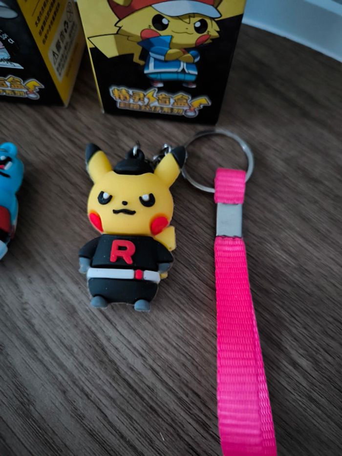 Lot de 2 portes clés pokémon neuf - photo numéro 2