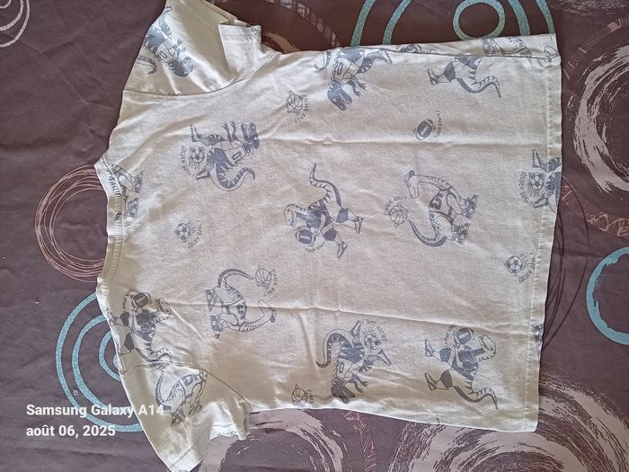 Tee-shirt - photo numéro 2