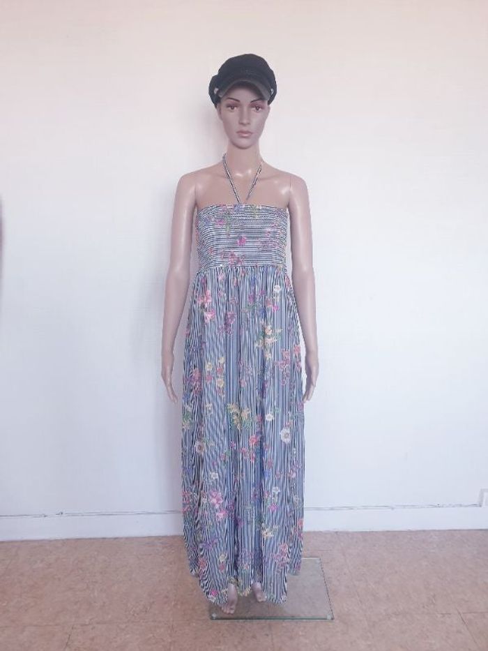 Magnifique robe longue rayée fleurie