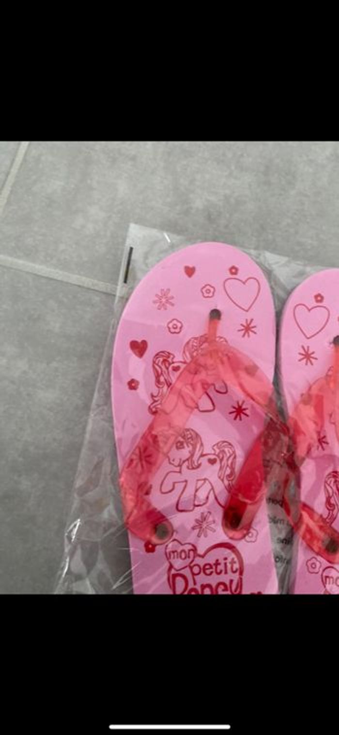 Tongs Mon petit poney Neuve Taille 25/26 - photo numéro 5