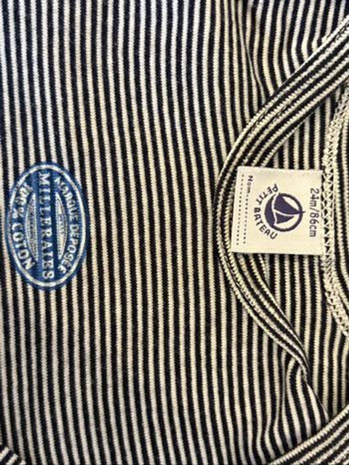 Lot de 2 Bodies Petit Bateau 24M. - photo numéro 4