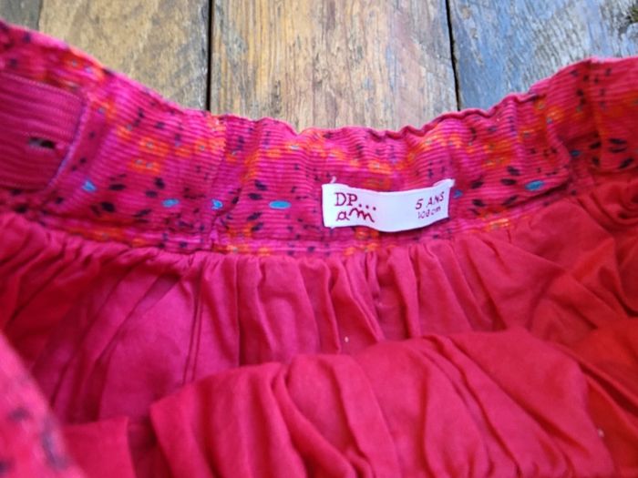 Superbe jupe velours colorée DPAM (Du Pareil Au Même), fuchsia, taille 5 ans - photo numéro 4