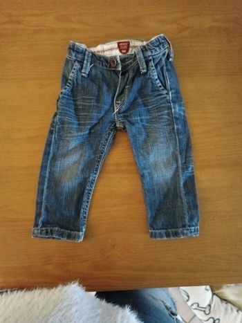 Jean levis 6 mois
