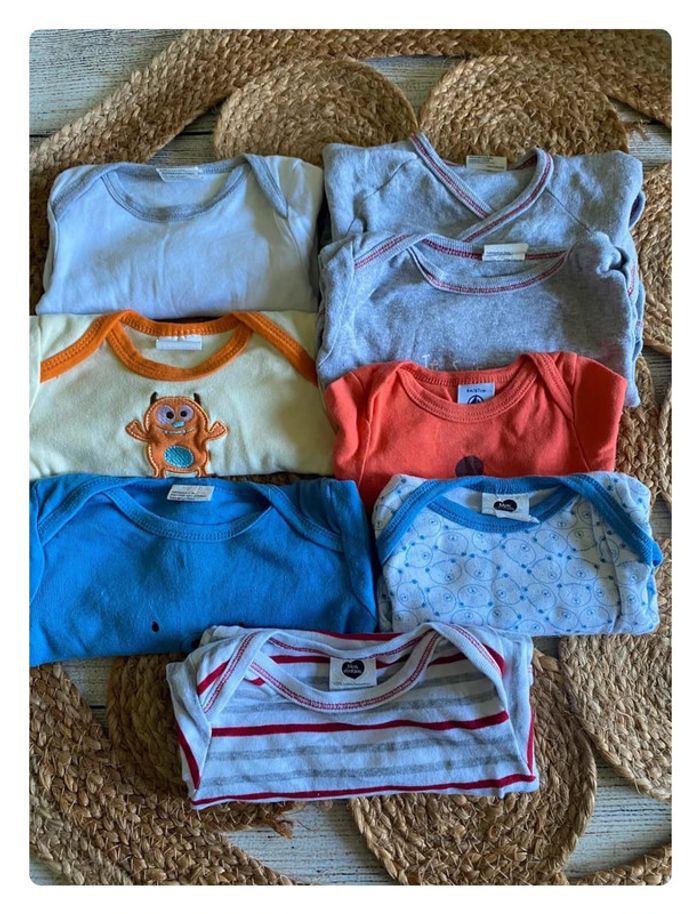 Lot 8 bodies manches longues 🥳 6 mois