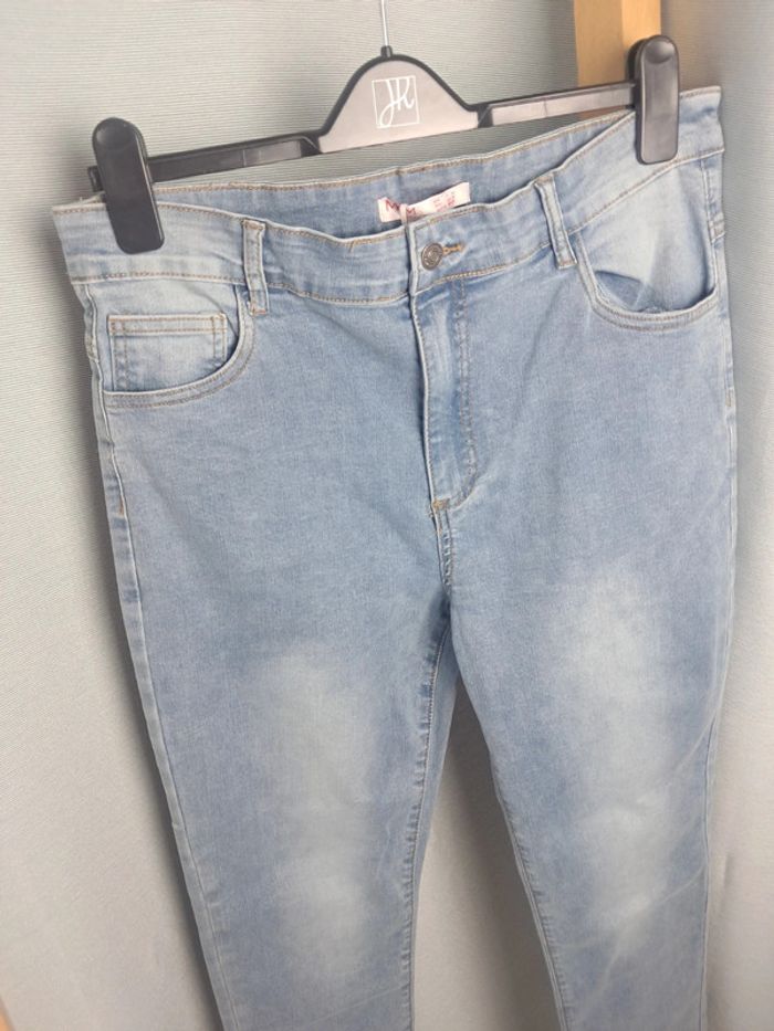 Md'M jean T.42/44 neuf - photo numéro 2