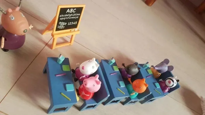 Salle de classe Peppa Pig - photo numéro 3