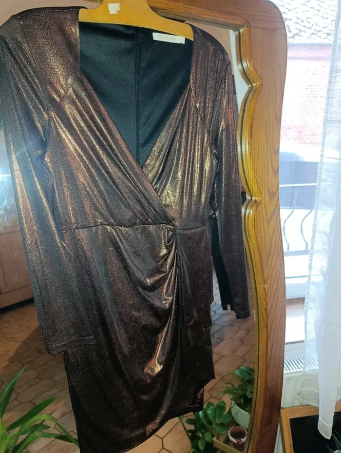 Robe de soirée rose gold - photo numéro 2