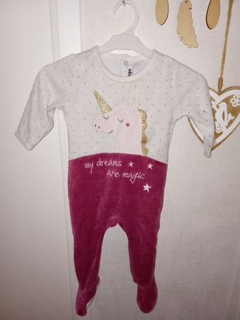 Pyjama bébé fille  velour, hiver 6 mois, gemo motif licorne ,blanc rose