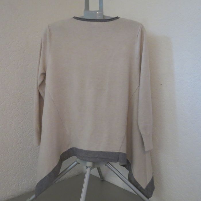 ✨ Pull asymétrique BLU OLTRE – Taille M/L ✨ - photo numéro 7