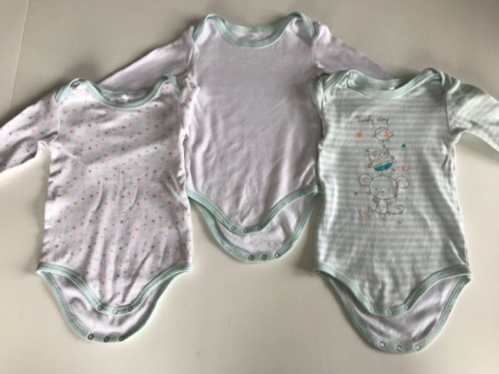 Lot de 3 bodys bébé blanc/vert pâle 24 mois