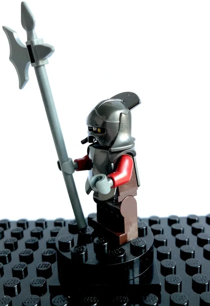 LEGO Seigneur des Anneaux - Uruk Hai, helmet & armor - photo numéro 2
