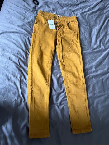 Pantalon moutarde/ camel Taille S 38