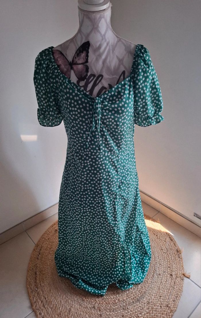 Robe d'été avec ouverture 🩷 - photo numéro 2