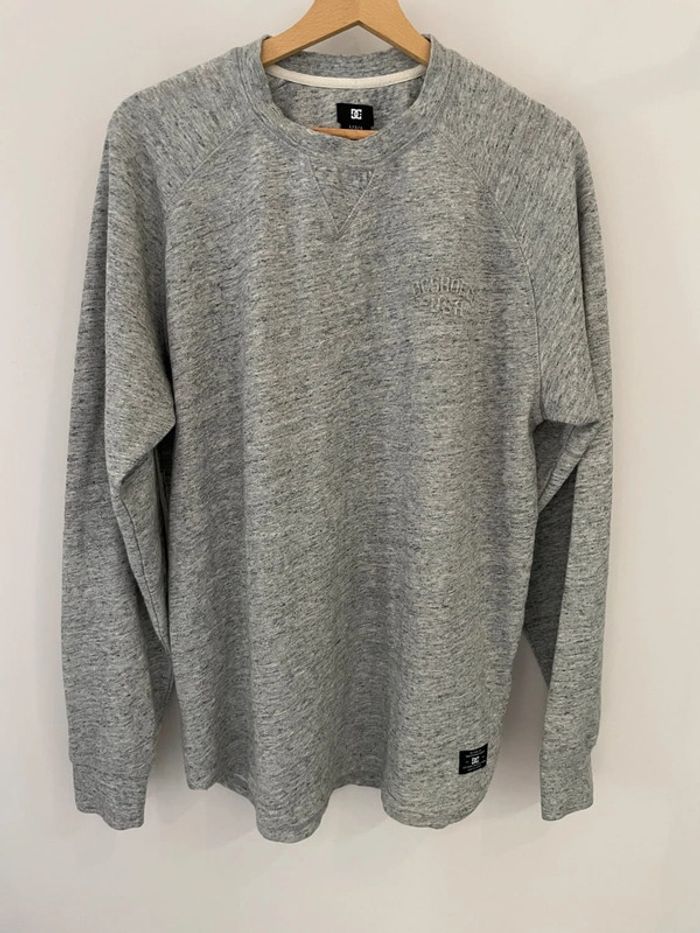 Crewneck grey DC Shoes Mens Large Skateboard Brand