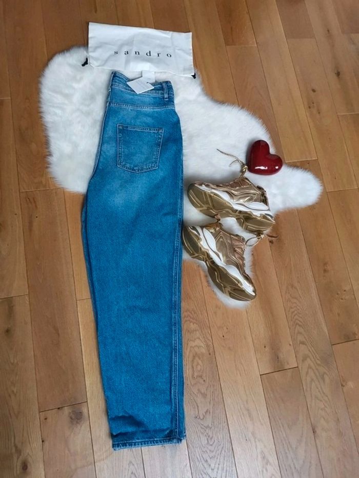 Magnifique jeans Sandro Taille haute avec boutons perles | neuf avec étiquette 175€ - photo numéro 3