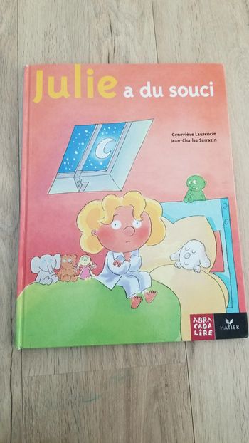 Grand album Julie a du souci