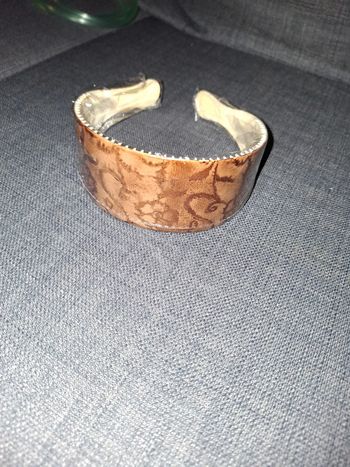 Serre tête