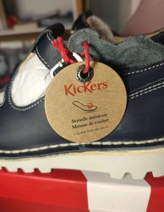 chaussures sandales cuir kickers neuves 28
Idéal pour la rentrée scolaire - photo numéro 5