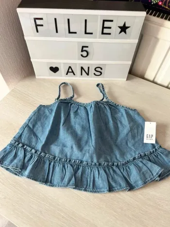 Jolie débardeur imitation jeans GAP 5 ans neuf