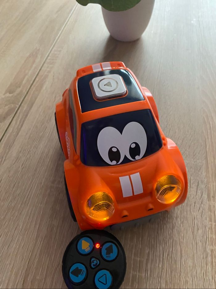 Voiture tooko orange télécommander - photo numéro 3