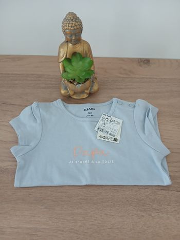 Haut bébé fille taille 6 mois neuf avec étiquettes