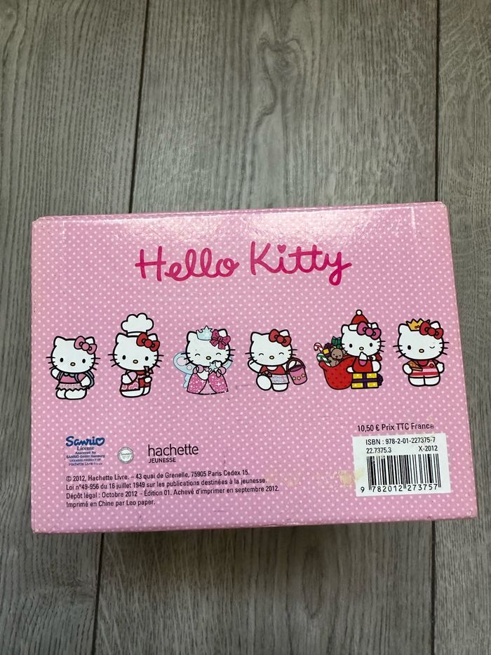 Coffret avec lot de 6 livres Hello Kitty - photo numéro 5