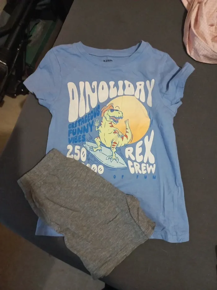 Pyjama short taille 6 ans