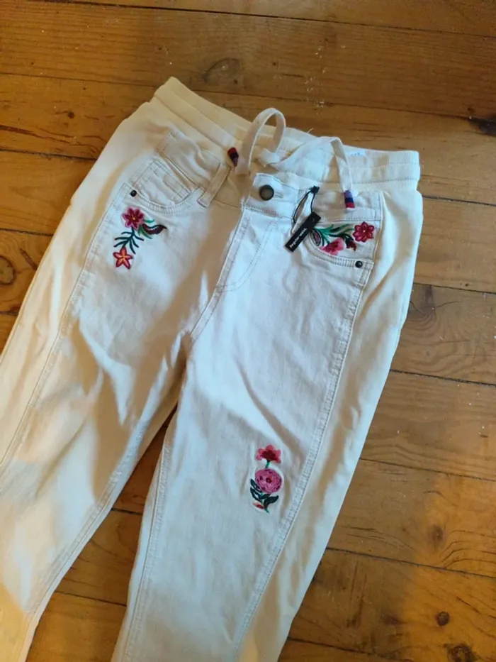 Jean crème Desigual style jogging taille élastique XS - photo numéro 2