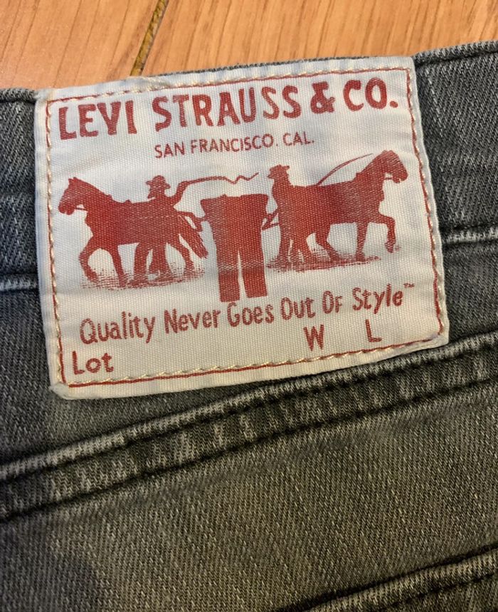 Jean Levi’s taille 38 - photo numéro 5