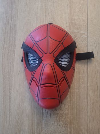 🌼 Masque spiderman expressif