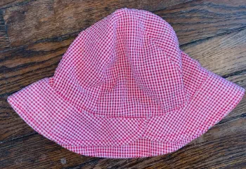 chapeau Bout'chou rouge taille 45-47 cm