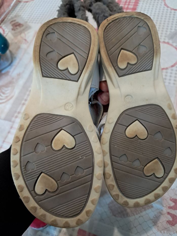 Lot de chaussures 25 - photo numéro 4