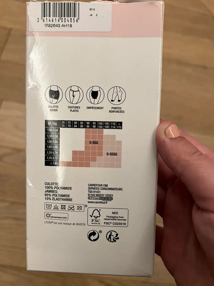 Vend un lot de 2 collant beige taille 6 marque tex neuf - photo numéro 3
