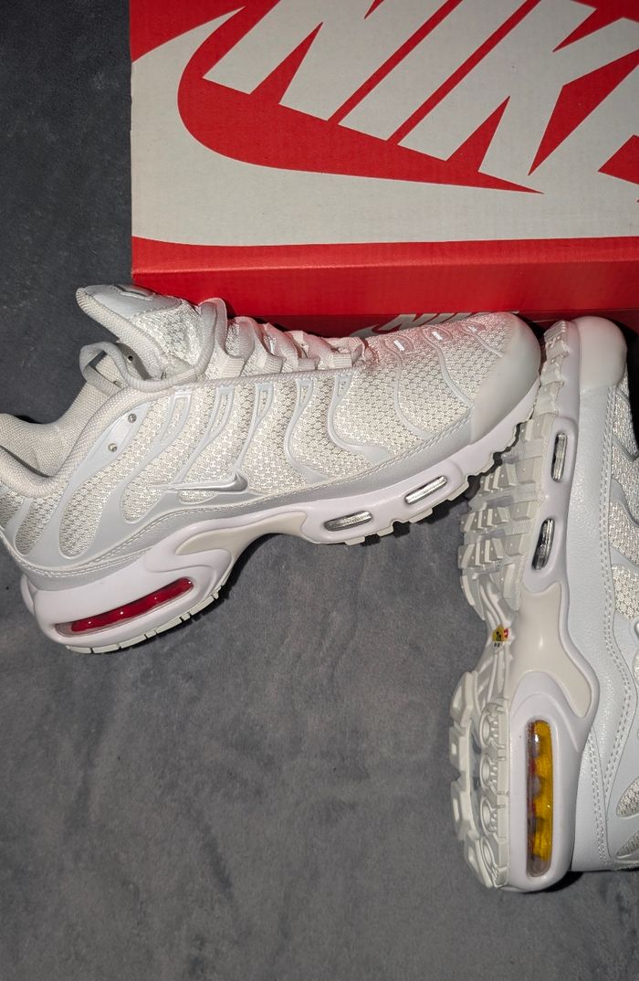 Nike Air Max Plus Blanche - photo numéro 2