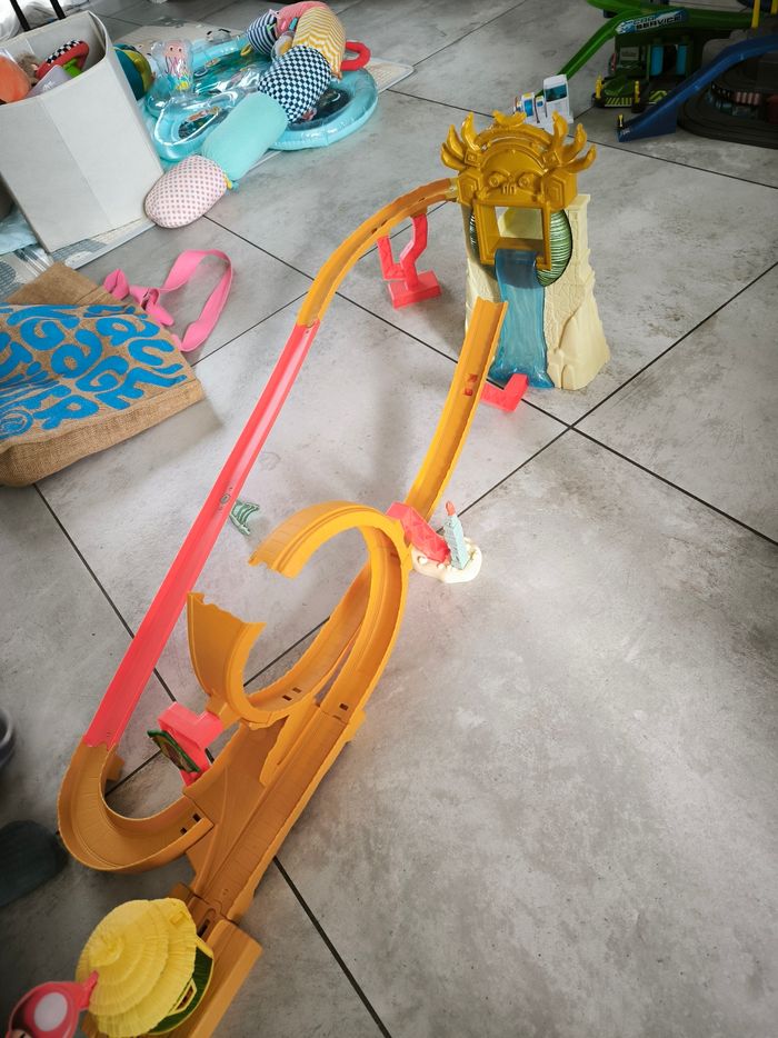 Circuit Mario kart hot wheels - photo numéro 4