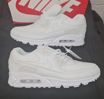 Air max 90 taille 42