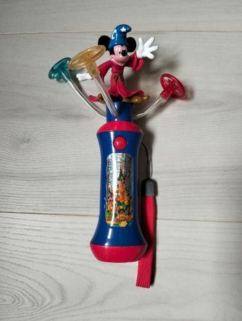 Jouet Mickey qui tourne.