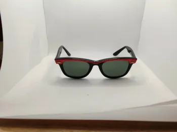 Lunettes de soleil Ray ban Wayfarer Street neat fabriquées aux USA par Bausch e Lomb