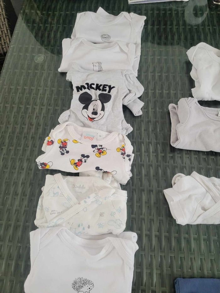 Body 1 mois - photo numéro 2