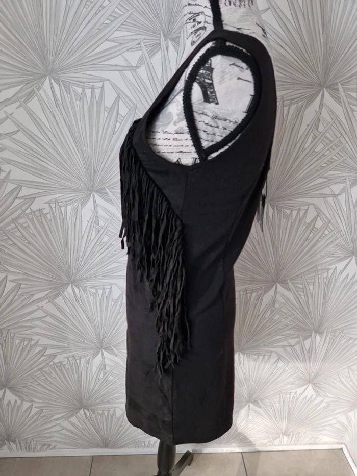 Jolie robe neuve Only taille 38 - photo numéro 4