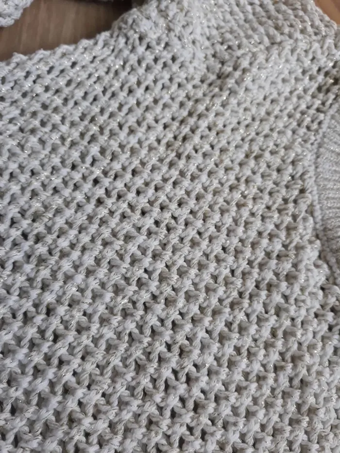 Pull maille fils dorés - photo numéro 2